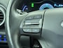 Hyundai Kona Electric EV Premium 64kWh Leer SOH 100% Warmtepomp Krell®-Premium Audio Stoelverwarming+Koeling Camera Apple Carplay Android Auto Head-Up Display Stuurverwarming Elek.Stoelen Blind Spot Lane Assist VESS 1e Eigenaar Origineel Nederlandse Auto 45.000,-nieuw