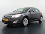 Opel Astra T 141PK Cosmo Navi Ecc Trekhaak 1/2 Leer Cruise Control Pdc Bluetooth Lmv Regen-Lichtsensor Executive pakket Origineel Nederlandse Auto