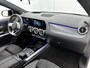 Mercedes-Benz EQA EQA 250 Business Solution AMG | Premium Plus Pakket | Nightpakket | Burmester 3D Audio | Panoramadak | Head-Up | 360° Camera | Sfeerverlichting | Keyless-Go | Stoelverwarming