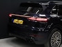 Porsche Cayenne 3.0 E-Hybrid Platinum Edition [SCHUIFKANTELDAK, SPORT CHRONO, SOFTCLOSE, TREKHAAK INKLAPBAAR, LUCHTVERING, APPLE CARPLAY, ANDROID, MEMORY SEATS, BOSE SOUND, 360 CAMERA, HEAD-UP, ADAPTIVE CRUISE, STOELVENTILATIE, STOELVERW