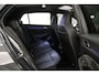 Volkswagen Golf R-Line Edition 1.5 eTSI 150pk DSG Automaat Panoramadak, Harman Kardon audio, LED matrix koplampen, Adaptive cruise control, Achteruitrijcamera