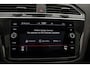 Volkswagen Tiguan R-Line Business 1.5 TSI 150pk DSG Automaat Trekhaak, LED matrix koplampen, Panoramadak, Elektrische achterklep, Navigatie, Adaptive cruise control