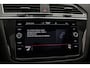 Volkswagen Tiguan R-Line Business 1.5 TSI 150pk DSG Automaat Trekhaak, LED matrix koplampen, Panoramadak, Elektrische achterklep, Navigatie, Adaptive cruise control