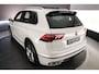 Volkswagen Tiguan R-Line Business 1.5 TSI 150pk DSG Automaat Trekhaak, LED matrix koplampen, Panoramadak, Elektrische achterklep, Navigatie, Adaptive cruise control