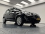 Opel Corsa 1.2i-16v Cosmo Airco-Navigatie-Cr.contr-Bluetooth-Fietsenrek-Lm16''velgen