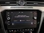 Volkswagen Passat Variant 1.5 TSI Highline Business R RIJKLAAR! Afn. Trekhaak / Carplay / Navi / PDC / Camera