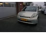 Daihatsu Sirion 2 1.3-16V COMFORT 5 DEURS MET AIRCO 4X ZGAN ALL SEASON BANDEN 4X ELECTR.RAMEN/SPIEGELS RADIO CD LICHTMETALEN VELGEN CENTRALE VERGRENDELING