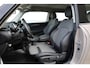 MINI Cooper Mini 1.5 136pk AUT Camden Edition | Parkeersensoren | DAB | Cruise Control