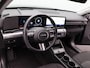 Hyundai Kona Electric Comfort Smart Limited 65.4 kWh | Achteruitrijcamera | Stoelverwarming | Navigatie | Trekhaak | Adaptieve Cruise Control | Stuurverwarming