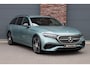 Mercedes-Benz E-klasse Estate 300 e AMG Line Aut9 | Distronic Pro | Memory | Digital Light | Surround Camera | Keyless Go | Night Pakket | Augmented Reality | Stoelverwarming | Sfeerverlichting | Verwarmd Stuurwiel |