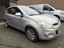 Hyundai i20 1.2i DynamicVersion Rijd Goed Maar koppeling begint te slippen !!!!!