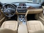 BMW 3-Serie 320i High Executive Upgrade stoelverwarming /Dakraam/weinig km