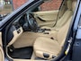 BMW 3-Serie 320i High Executive Upgrade stoelverwarming /Dakraam/weinig km