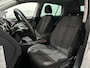 Volkswagen Golf 1.2 TSI Connected Series - Navi / PDC / BT / Stoelverw.
