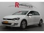 Volkswagen Golf 1.2 TSI Connected Series - Navi / PDC / BT / Stoelverw.