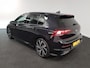 Volkswagen Golf 1.5 eTSI 150pk DSG R-Line | Climate Control | Camera | Parkeer sensoren | Led+IQ light | 18"Lichtmetalen Velgen | Trekhaak | Winter pakket | Digitale Cockpit