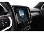 Volvo XC40 P8 Recharge AWD R-Design 78 kWh 3-Fase [ Sagegreen ][ Navi H/K Camera Leder Stoelverwarming ]