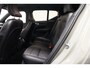Volvo XC40 P8 Recharge AWD R-Design 78 kWh 3-Fase [ Sagegreen ][ Navi H/K Camera Leder Stoelverwarming ]