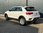 Volkswagen T-Roc 1.0 TSI Style * Navigatie * Stuurverwarming * Trekhaak * Full Led *