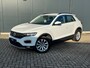 Volkswagen T-Roc 1.0 TSI Style * Navigatie * Stuurverwarming * Trekhaak * Full Led *
