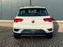 Volkswagen T-Roc 1.0 TSI Style * Navigatie * Stuurverwarming * Trekhaak * Full Led *