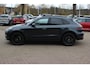 Porsche Macan 3.0 D S / Panoramadak / Camera / Luxe Leder / Sportchrono / 20'' / Bose / Stoelverwarming / Dodehoek / Cruise Control