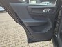 Volvo XC40 1.5 T3 Momentum | LED | Stoelverwarming | Navi | Parkeerhulp voor & achter | Verkeersbord herkenning | Lane Assist |