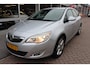 Opel Astra Sports Tourer 1.4 Turbo Edition Goed rijdende, dealeronderhouden auto! Trekhaak.