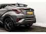 Toyota C-HR 1.8 Hybrid Dynamic | Two Tone | Adapt. Cruise | 18 inch | Camera | PDC | Climate Control