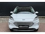 Ford Kuga 2.5 PHEV Titanium | Trekhaak | Panorama Dak | Stoelverwarming | Draadloze Telefoonlader | Parkeersensoren V+A |