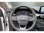 Ford Kuga 2.5 PHEV Titanium | Trekhaak | Panorama Dak | Stoelverwarming | Draadloze Telefoonlader | Parkeersensoren V+A |