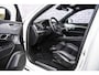 Volvo XC90 2.0 T8 Recharge AWD Ultimate Dark | Bowers & Wilkins Audio | Luchtvering | Trekhaak | Sportstoelen | Standkachel | Panoramadak | 360 camera | Head-up display | 4 zone climate control | Google Maps navigatie | Gelamineerd zijruiten | Nubuck hemelbekleding |