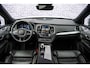 Volvo XC90 2.0 T8 Recharge AWD Ultimate Dark | Bowers & Wilkins Audio | Luchtvering | Trekhaak | Sportstoelen | Standkachel | Panoramadak | 360 camera | Head-up display | 4 zone climate control | Google Maps navigatie | Gelamineerd zijruiten | Nubuck hemelbekleding |
