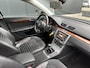 Volkswagen Passat 1.4 TSI Highline BlueMotion Leder/Alcantara | Clima | Bluetooth | Camera | Stoelverw.
