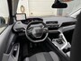 Peugeot 3008 1.2 PureTech / 4nwe Banden / Driem vernieuwd / Nette auto!