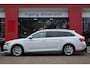 Skoda Superb Combi 1.6 TDI Style Business | Panoramadak | LED/Xenon | Alcantara | ACC | Trekhaak | Origineel NL