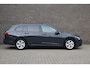 Volkswagen Golf Variant 1.0 eTSI 110pk DSG Life | Navigatie | Trekhaak Wegklapbaar | Stoelverwarming