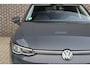 Volkswagen Golf Variant 1.0 eTSI 110pk DSG Life | Navigatie | Trekhaak Wegklapbaar | Stoelverwarming