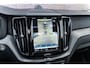 Volvo XC60 T6 Plug-in hybrid AWD Ultimate Dark | Bowers & Wilkins Audio | Luchtvering | Trekhaak | Stoel-/Stuurverwarming | Schuif-/kanteldak | Elektrische stoelverstelling | Keyless Entry | Dodehoekdetectie | Google | Long range | Carplay |