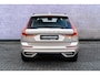 Volvo XC60 T6 Plug-in hybrid AWD Ultimate Dark | Bowers & Wilkins Audio | Luchtvering | Trekhaak | Stoel-/Stuurverwarming | Schuif-/kanteldak | Elektrische stoelverstelling | Keyless Entry | Dodehoekdetectie | Google | Long range | Carplay |