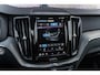 Volvo XC60 T6 Plug-in hybrid AWD Ultimate Dark | Bowers & Wilkins Audio | Luchtvering | Trekhaak | Stoel-/Stuurverwarming | Schuif-/kanteldak | Elektrische stoelverstelling | Keyless Entry | Dodehoekdetectie | Google | Long range | Carplay |