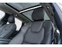Volvo XC60 T6 Plug-in hybrid AWD Ultimate Dark | Bowers & Wilkins Audio | Luchtvering | Trekhaak | Stoel-/Stuurverwarming | Schuif-/kanteldak | Elektrische stoelverstelling | Keyless Entry | Dodehoekdetectie | Google | Long range | Carplay |