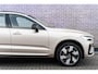 Volvo XC60 T6 Plug-in hybrid AWD Ultimate Dark | Bowers & Wilkins Audio | Luchtvering | Trekhaak | Stoel-/Stuurverwarming | Schuif-/kanteldak | Elektrische stoelverstelling | Keyless Entry | Dodehoekdetectie | Google | Long range | Carplay |