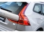 Volvo XC60 T6 Plug-in hybrid AWD Ultimate Dark | Bowers & Wilkins Audio | Luchtvering | Trekhaak | Stoel-/Stuurverwarming | Schuif-/kanteldak | Elektrische stoelverstelling | Keyless Entry | Dodehoekdetectie | Google | Long range | Carplay |