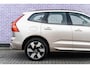 Volvo XC60 T6 Plug-in hybrid AWD Ultimate Dark | Bowers & Wilkins Audio | Luchtvering | Trekhaak | Stoel-/Stuurverwarming | Schuif-/kanteldak | Elektrische stoelverstelling | Keyless Entry | Dodehoekdetectie | Google | Long range | Carplay |