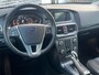 Volvo V40 1.5 T3 Nordic+ | Automaat | Trekhaak | Bi-xenon koplampen | Navigatie | 17" velgen | Stoelverwarming | Climate control | Voorruitverwarming | Parkeersensoren achter | Standkachel | Volvo On Call |