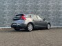 Volvo V40 1.5 T3 Nordic+ | Automaat | Trekhaak | Bi-xenon koplampen | Navigatie | 17" velgen | Stoelverwarming | Climate control | Voorruitverwarming | Parkeersensoren achter | Standkachel | Volvo On Call |