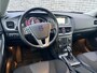 Volvo V40 1.5 T3 Nordic+ | Automaat | Trekhaak | Bi-xenon koplampen | Navigatie | 17" velgen | Stoelverwarming | Climate control | Voorruitverwarming | Parkeersensoren achter | Standkachel | Volvo On Call |