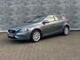 Volvo V40 1.5 T3 Nordic+ | Automaat | Trekhaak | Bi-xenon koplampen | Navigatie | 17" velgen | Stoelverwarming | Climate control | Voorruitverwarming | Parkeersensoren achter | Standkachel | Volvo On Call |