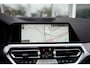 BMW 3-Serie Touring 320e Business Edition Plus l M Sport l Panorama dak l elektrische stoelen l Sport remmen l 19 inch velgen l